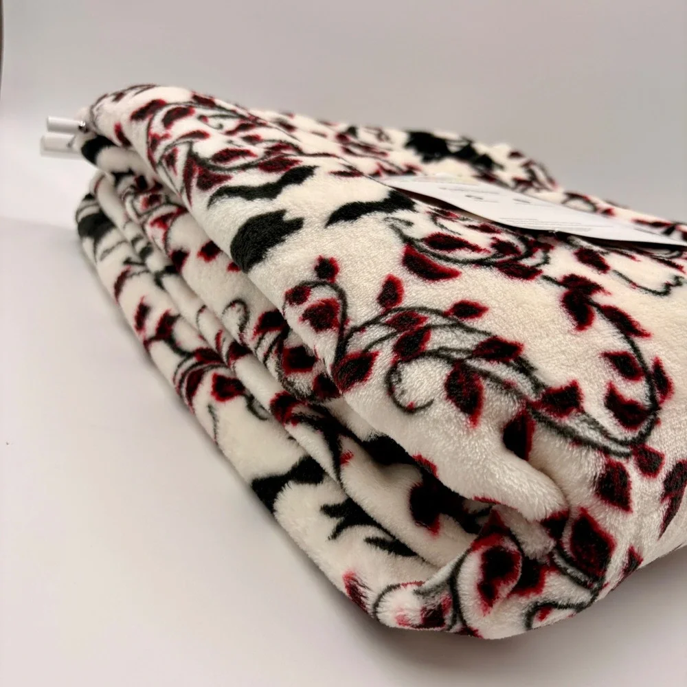 Martha Stewart plush throw